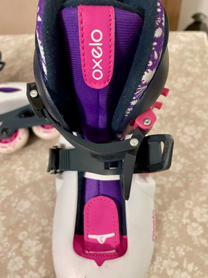 Children's roller skates purple-pink size 32-34 like new with gear