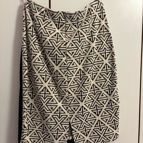 Gianni Rodini striped knee-length skirt like new, black and white, sizes L and XL