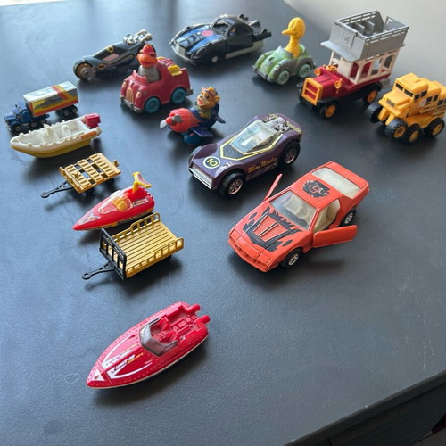 Old toy cars used, pack of 30 pieces