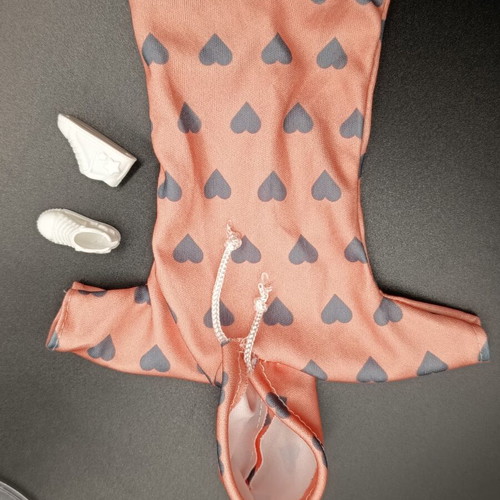 Oversized hoodie dress and shoes for dolls