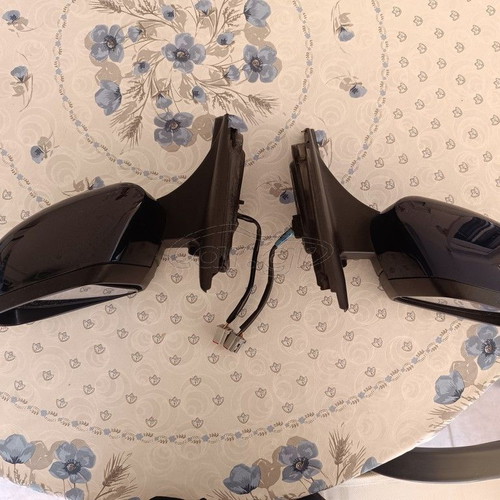 Ford Mondeo MK4 side mirrors like new, electric and heated set