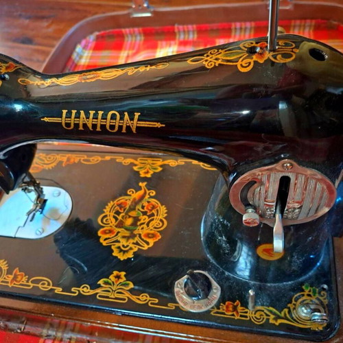Union Soviet Electric Sewing Machine like new with case and accessories