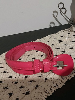Fuchsia belt unused