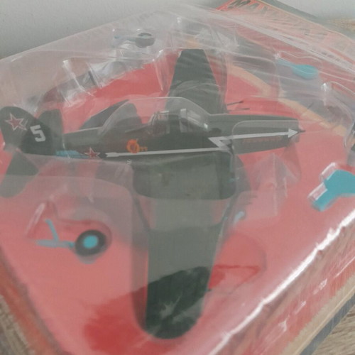 Metallic World War II fighter plane Deagostini new