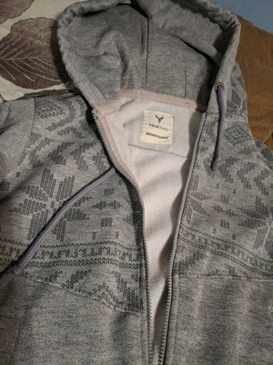 Tracksuit jacket like new, size Large