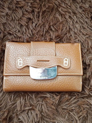 Tod's leather wallet brown like new