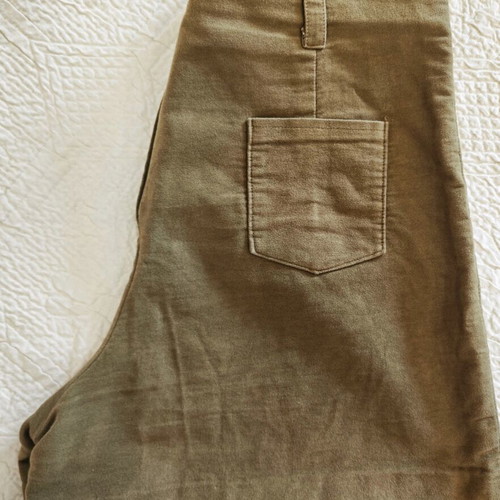 Khaki velvet shorts like new, size M