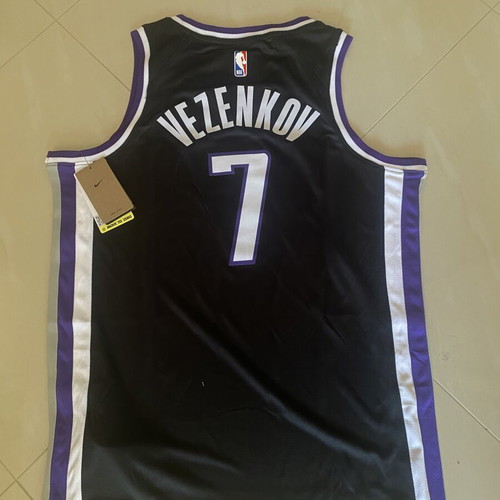 Sasha Vezenkov Sacramento Kings Jersey new, size large