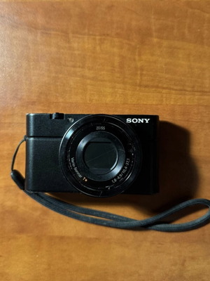 Sony RX100 i употребявана за части