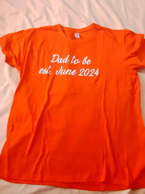 Orange T-shirt Large used, cotton, Dad to be est. June 2024