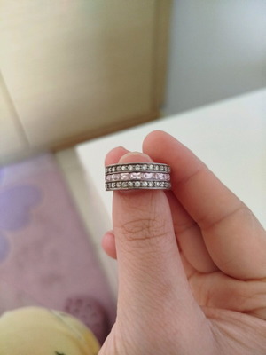 Folli Follie silver ring used with pink details