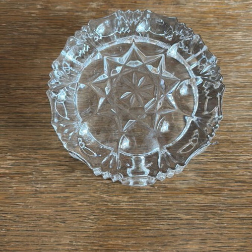 Decorative ashtray like new