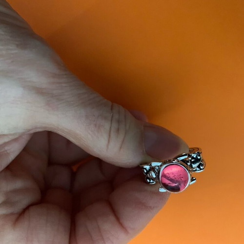 Ring with pink red stone in silver color new