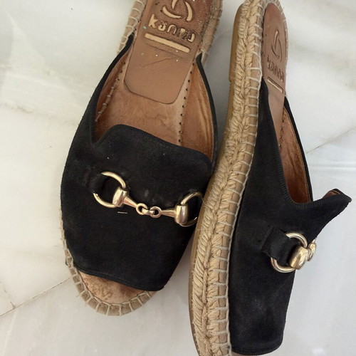 Kanna leather black mule slippers like new, size 37