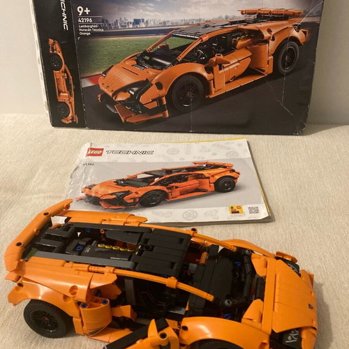 Lego Technic Lamborgini like new, 806 pieces