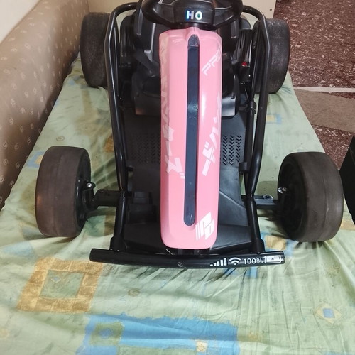 Drift Cart Scorpion wheels like new, 24V 14Ah batteries
