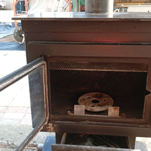 Wood Boiler Stove with Stainless Steel Insulated Chimneys used