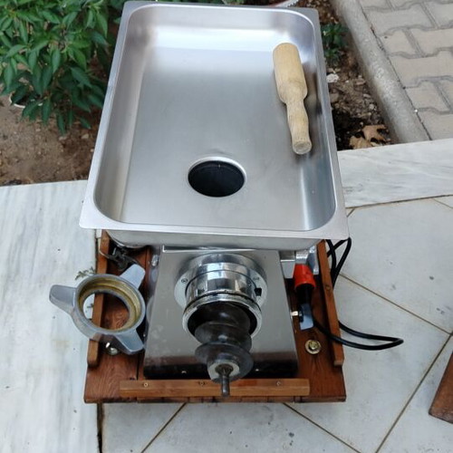 Meat grinder, three-phase power