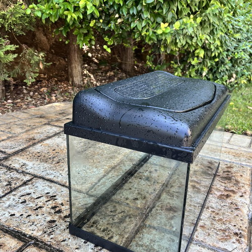 Glass Aquarium like new with complete set and LED lamp