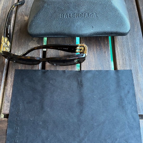 Balenciaga Limited Edition sunglasses like new with animal print