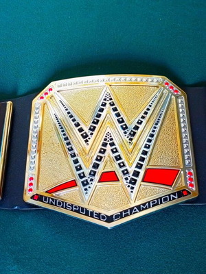 Mattel Undisputed WWE Universal Championship Title Belt παιχνίδι 2023 καινούργιο