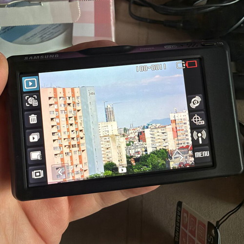 Sony W290 and Samsung ST1000 camera set, working