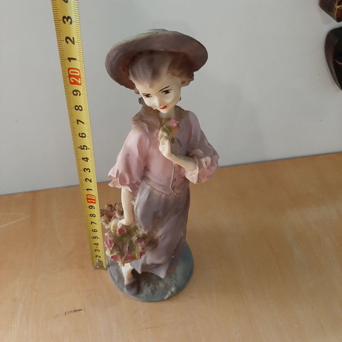 Sculpture of a Girl made of Resin like new