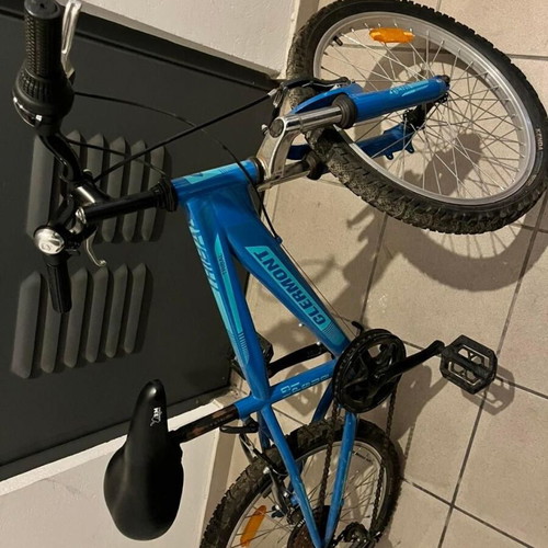 Clermont Tribe 20 Inch Blue Kids Bicycle used