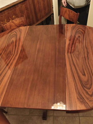 Handmade dining set with 6 chairs like new