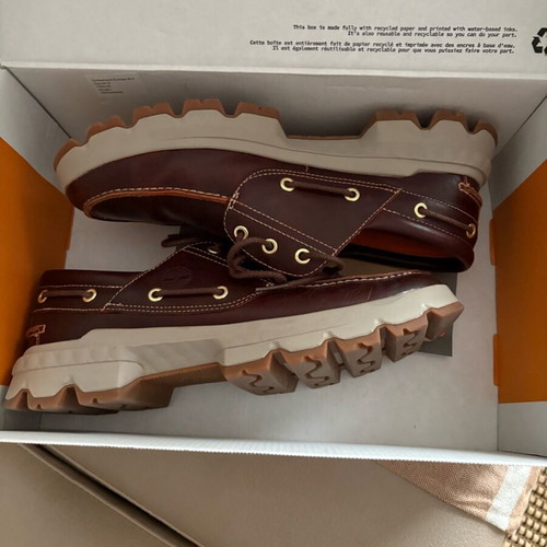 Timberland leather shoes new, brown, size 42