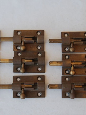 Bronze bolts used, set of 6 with 3 female sockets