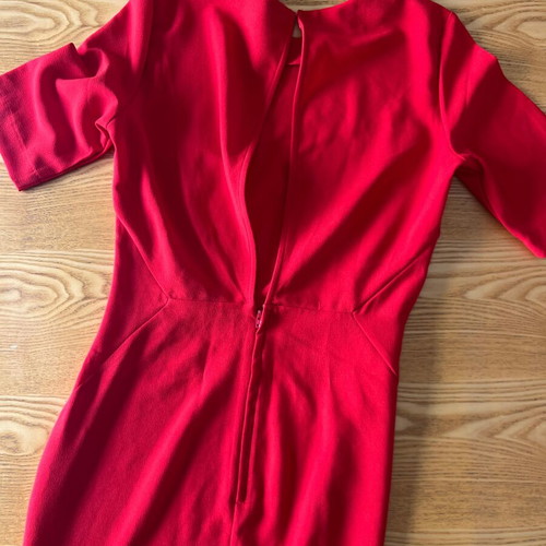 Red dress H&M size 40 like new with impressive back