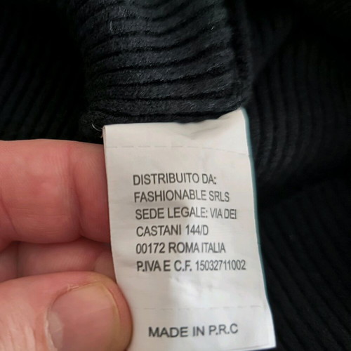 Women's sleeveless blouse black like new with small turtleneck