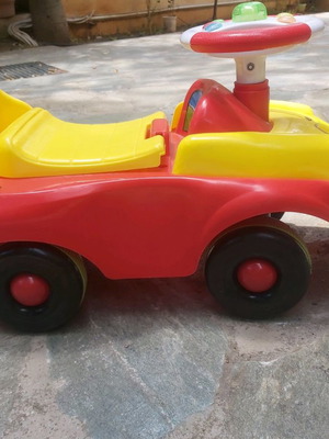 Ποδοκίνητο αυτοκίνητο μεταχειρισμένο