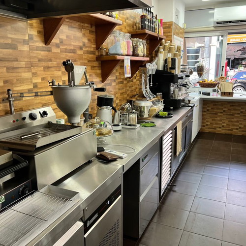 Bistro cafe business for sale in Artemida, fully equipped