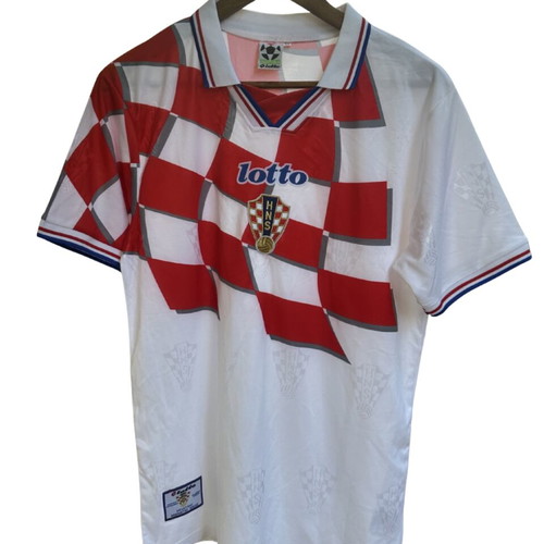 Vintage 90s Croatia Lotto Football Shirt Size M, excellent condition