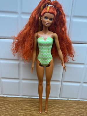 Barbie Color Reveal used, good condition
