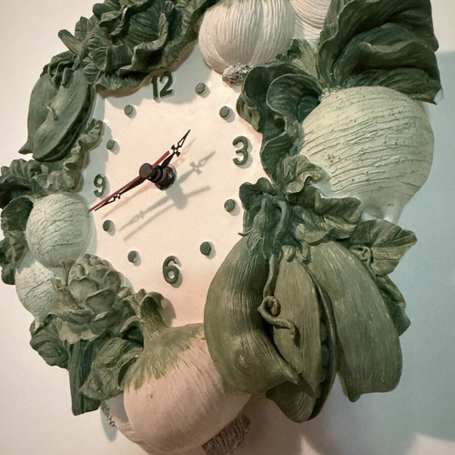 3D wall clock used, kitchen vegetables design