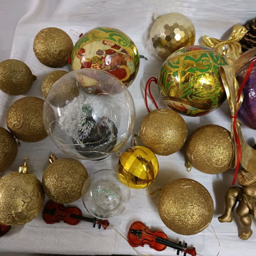 Christmas ornaments used, assorted set