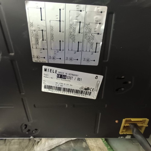 Miele KM544 ceramic hob used with issues