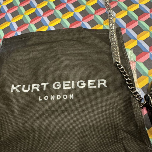 Kurt Geiger London Kensington shoulder bag, black quilted