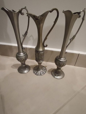 Vintage decorative carved vases like new
