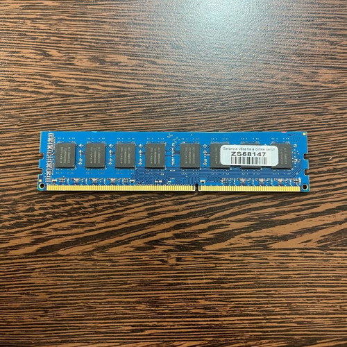 Elixir 4GB DDR3 DIMM Desktop RAM like new, PC3-10600U