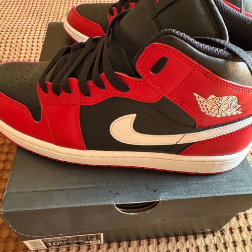 Air Jordan 1 Mid new black red white casual shoes size 44.5