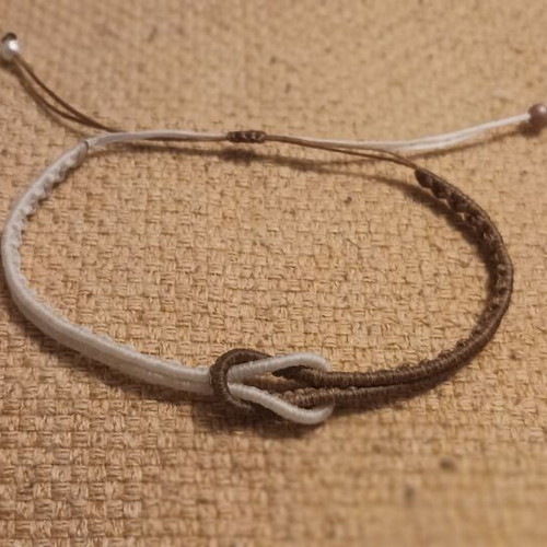 Macrame bracelet new, two colors white and brown