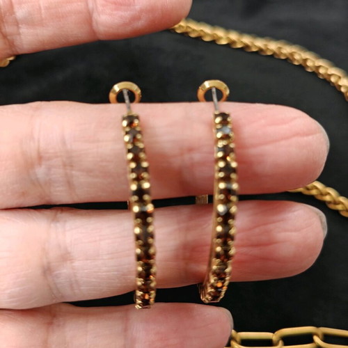 Faux jewellery like new, gold-colored, all together