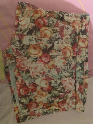 Summer shorts used, colorful, size L and XL