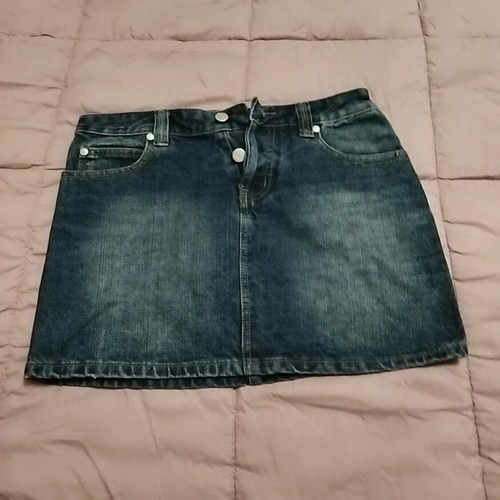Denim skirt new, size Small, blue