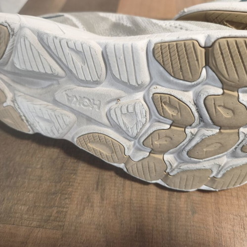 Hoka Clifton 10 men's running shoes, size 48, beige