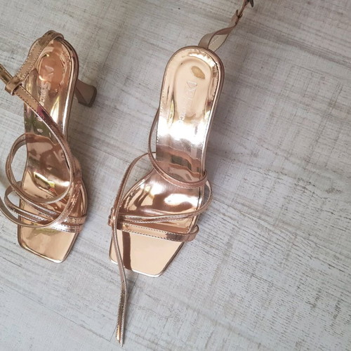 Sandals size 39 new rose gold metallic